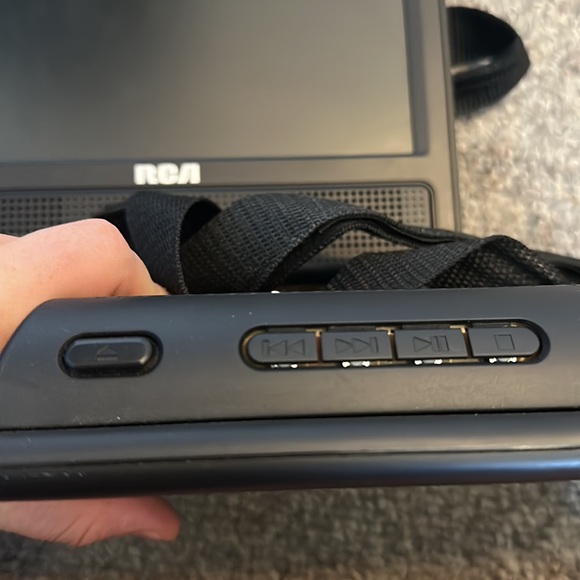 Two RCA Portable Dvd Player DRC79982 (Used) - Picture 10 of 16